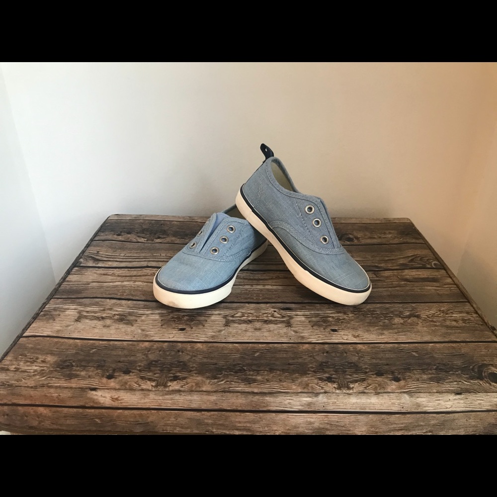 Gymboree boys kids/toddlers slip on sneakers